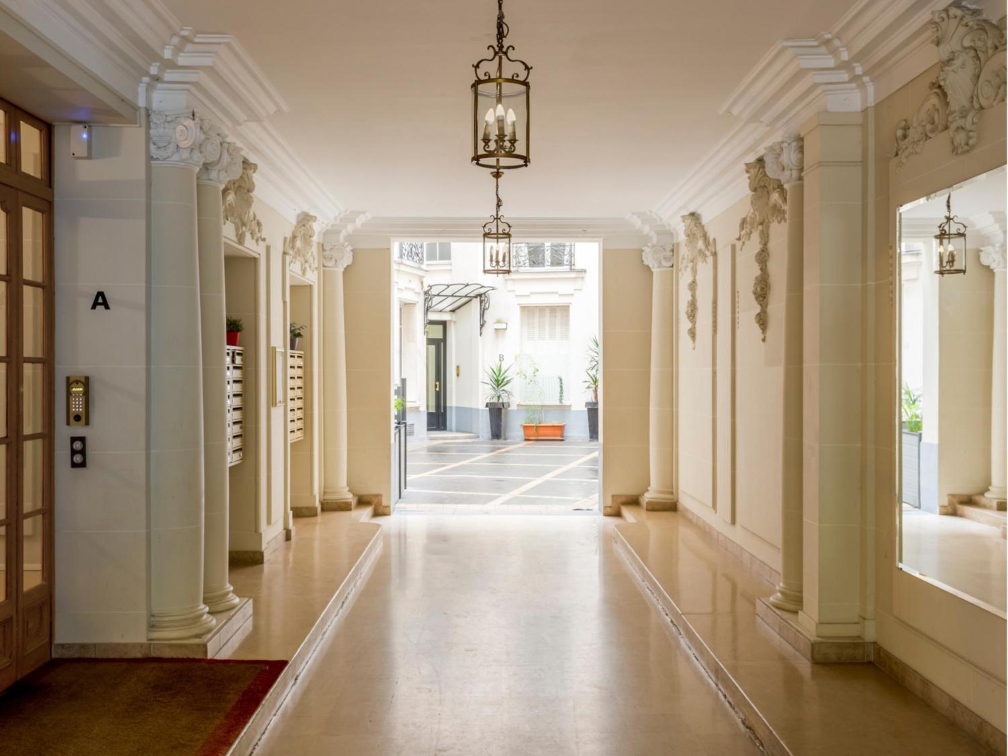 Cozy Apartment - Champs Elysees - Wagram Paris Exterior photo